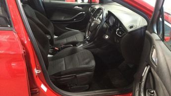 VAUXHALL ASTRA 1.6 CDTi BlueInjection SRi Hatchback 5dr Diesel Auto Euro 6 (136