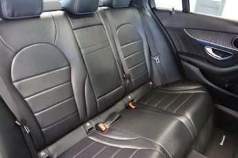 MERCEDES-BENZ C-CLASS 2.1 C220d AMG Line (Premium) Saloon 4dr Diesel 7G-Tronic+ Euro 6