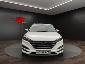 HYUNDAI TUCSON 1.7 CRDi Blue Drive SE Nav SUV 5dr Diesel DCT Euro 6 (s/s) (141