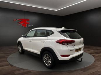 HYUNDAI TUCSON 1.7 CRDi Blue Drive SE Nav SUV 5dr Diesel DCT Euro 6 (s/s) (141 