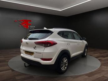 HYUNDAI TUCSON 1.7 CRDi Blue Drive SE Nav SUV 5dr Diesel DCT Euro 6 (s/s) (141 
