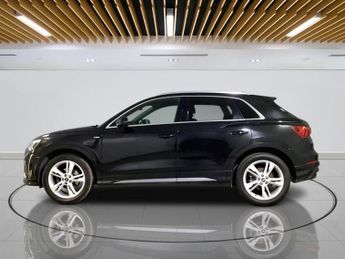 AUDI Q3 1.5 TFSI CoD 35 S line SUV 5dr Petrol S Tronic Euro 6 (s/s) (150