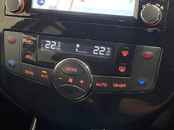 NISSAN PULSAR 1.2 DIG-T Tekna Hatchback 5dr Petrol XTRON Euro 6 (s/s) (115 ps)
