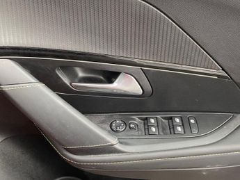PEUGEOT E-208 50kWh GT Hatchback 5dr Electric Auto (136 ps)