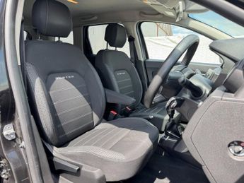 DACIA DUSTER 1.6 SCe Prestige SUV 5dr Petrol Manual Euro 6 (s/s) (115 ps)