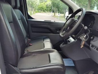 VAUXHALL VIVARO 1.5 Turbo D 2900 Sportive Panel Van 5dr Diesel Manual L2 H1 Euro