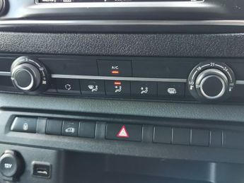 VAUXHALL VIVARO 1.5 Turbo D 2900 Sportive Panel Van 5dr Diesel Manual L2 H1 Euro