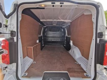 VAUXHALL VIVARO 1.5 Turbo D 2900 Sportive Panel Van 5dr Diesel Manual L2 H1 Euro