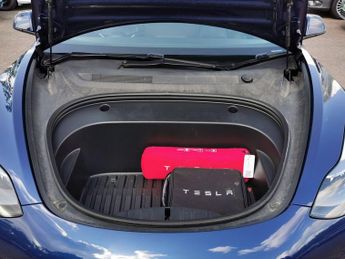 TESLA Model 3 Standard Range Plus Saloon 4dr Electric Auto RWD (241 bhp)