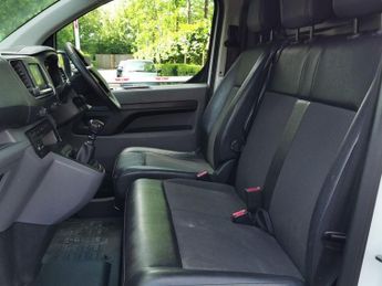 VAUXHALL VIVARO 1.5 Turbo D 2900 Dynamic Panel Van 6dr Diesel Manual L2 H1 Euro 
