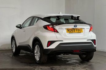 TOYOTA C-HR 1.8 VVT-h Icon SUV 5dr Petrol Hybrid CVT Euro 6 (s/s) (122 ps) 8