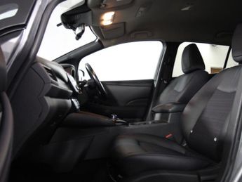 NISSAN LEAF 40kWh N-Connecta Hatchback 5dr Electric Auto (150 ps)