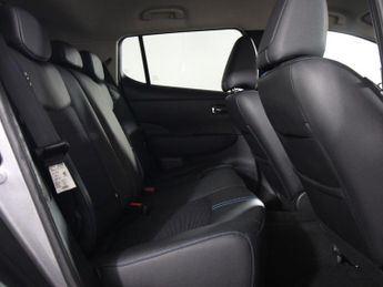 NISSAN LEAF 40kWh N-Connecta Hatchback 5dr Electric Auto (150 ps)