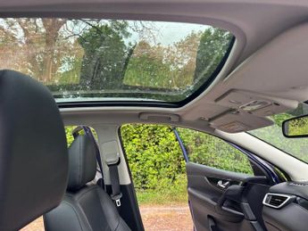 NISSAN QASHQAI 1.6 dCi Tekna SUV 5dr Diesel Manual 2WD Euro 5 (s/s) (130 ps)