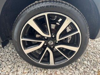 NISSAN QASHQAI 1.6 dCi Tekna SUV 5dr Diesel Manual 2WD Euro 5 (s/s) (130 ps)
