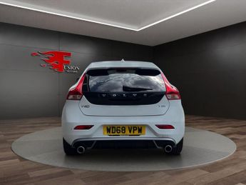 VOLVO V40 1.5 T3 GPF R-Design Pro Hatchback 5dr Petrol Auto Euro 6 (s/s) (