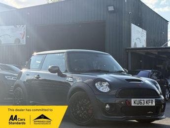 MINI John Cooper Works 1.6 John Cooper Works Hatchback 3dr Petrol Manual Euro 5 (s/s) (