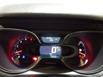 RENAULT CAPTUR 1.5 dCi ENERGY Iconic SUV 5dr Diesel EDC Euro 6 (s/s) (90 ps)