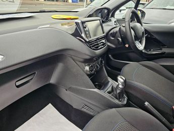 PEUGEOT 208 1.2 PureTech Signature Hatchback 5dr Petrol Manual Euro 6 (s/s) 