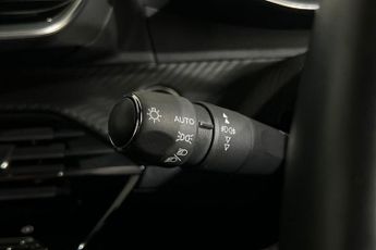 PEUGEOT E-2008 50kWh GT Premium SUV 5dr Electric Auto (7kW Charger) (136 ps) To