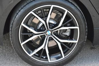 BMW 5 SERIES 2.0 520d MHT M Sport Touring 5dr Diesel Hybrid Steptronic Euro 6