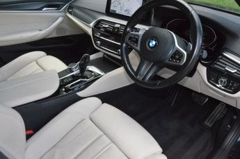 BMW 5 SERIES 2.0 520d MHT M Sport Touring 5dr Diesel Hybrid Steptronic Euro 6