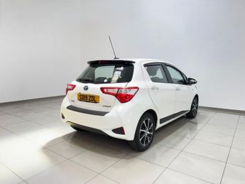 TOYOTA YARIS 1.5 VVT-h Icon Tech Hatchback 5dr Petrol Hybrid E-CVT Euro 6 (s/