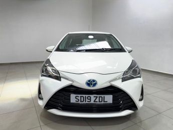 TOYOTA YARIS 1.5 VVT-h Icon Tech Hatchback 5dr Petrol Hybrid E-CVT Euro 6 (s/