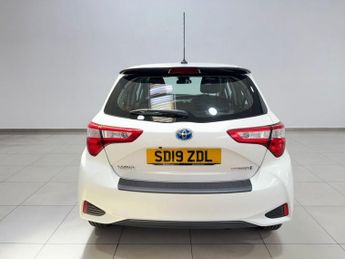 TOYOTA YARIS 1.5 VVT-h Icon Tech Hatchback 5dr Petrol Hybrid E-CVT Euro 6 (s/