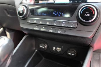 HYUNDAI TUCSON 1.6 GDi SE Nav SUV 5dr Petrol Manual Euro 6 (s/s) (132 ps)