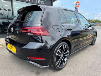 VOLKSWAGEN GOLF 2.0 TDI GTD Hatchback 5dr Diesel DSG Euro 6 (s/s) (184 ps) * HUG