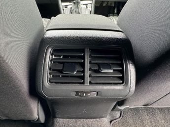 VOLKSWAGEN GOLF 2.0 TDI GTD Hatchback 5dr Diesel DSG Euro 6 (s/s) (184 ps) * HUG
