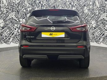 NISSAN QASHQAI 1.3 DIG-T N-Connecta SUV 5dr Petrol DCT Auto Euro 6 (s/s) (160 p