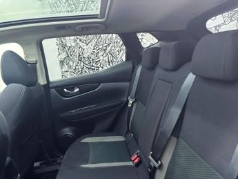 NISSAN QASHQAI 1.3 DIG-T N-Connecta SUV 5dr Petrol DCT Auto Euro 6 (s/s) (160 p