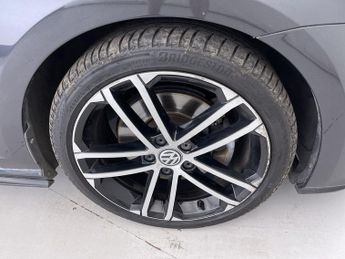 VOLKSWAGEN GOLF 2.0 TDI BlueMotion Tech GTD Hatchback 5dr Diesel DSG Euro 6 (s/s