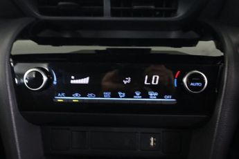 TOYOTA YARIS CROSS 1.5 VVT-h Design E-CVT Euro 6 (s/s) 5dr