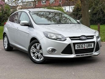 Ford Focus 1.6 Titanium Navigator Hatchback 5dr Petrol Powershift Euro 5 (1