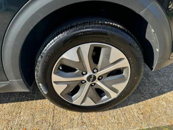 KIA NIRO 39kWh 2 SUV 5dr Electric Auto (134 bhp)