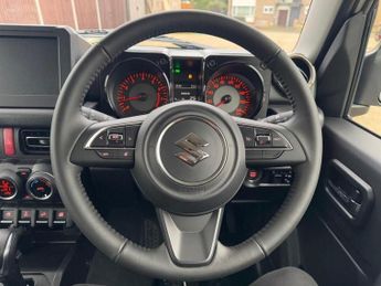 SUZUKI JIMNY  Suzuki Jimny SIERRA AUTO 4WD 1.5L