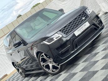 LAND ROVER RANGE ROVER 3.0 SD V6 Vogue SUV 5dr Diesel Auto 4WD Euro 6 (s/s) (275 ps)