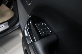 LAND ROVER RANGE ROVER SPORT 3.0 SD V6 HSE Dynamic SUV 5dr Diesel Auto 4WD Euro 6 (s/s) (306 