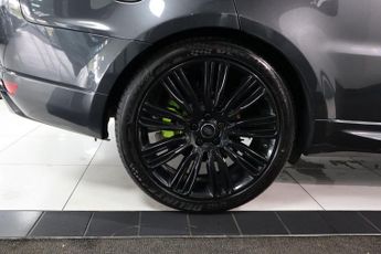 LAND ROVER RANGE ROVER SPORT 3.0 SD V6 HSE Dynamic SUV 5dr Diesel Auto 4WD Euro 6 (s/s) (306 
