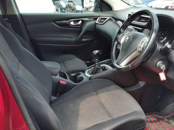 NISSAN QASHQAI 1.2 DIG-T Acenta SUV 5dr Petrol Manual 2WD Euro 5 (s/s) (115 ps)