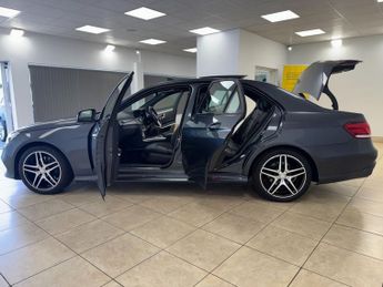 MERCEDES-BENZ E-CLASS 2.1 E220 BlueTEC AMG Night Edition (Premium) Saloon 4dr Diesel G