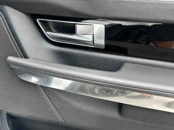 LAND ROVER RANGE ROVER SPORT 3.0 TD V6 HSE SUV 5dr Diesel CommandShift 4WD Euro 4 (245 ps)