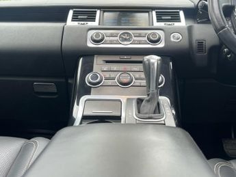 LAND ROVER RANGE ROVER SPORT 3.0 TD V6 HSE SUV 5dr Diesel CommandShift 4WD Euro 4 (245 ps)