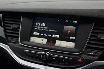 VAUXHALL ASTRA 1.4i Turbo Elite Hatchback 5dr Petrol Auto Euro 6 (s/s) (150 ps)
