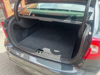 VOLVO S60 2.0 D4 SE Lux Nav Saloon 4dr Diesel Auto Euro 6 (s/s) (190 ps)