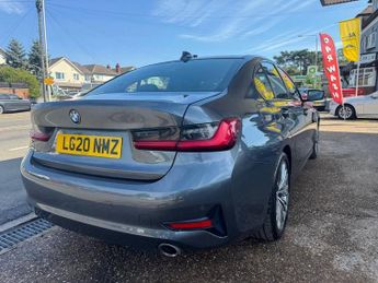BMW 3 SERIES 3.0 330d Sport Saloon 4dr Diesel Auto xDrive Euro 6 (s/s) (265 p