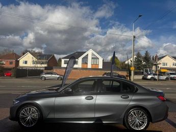 BMW 3 SERIES 3.0 330d Sport Saloon 4dr Diesel Auto xDrive Euro 6 (s/s) (265 p